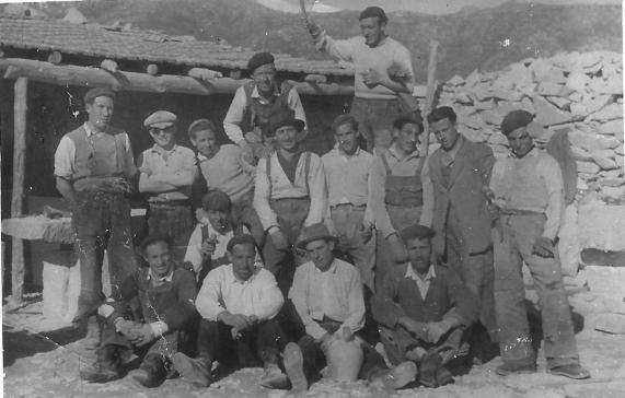 labrantes en la cantera del Berrocal 