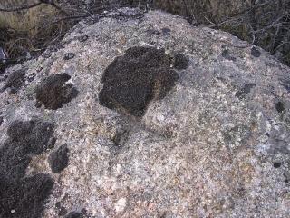 una cruz en el mismo punto