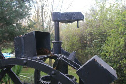 pieza sobre el eje vertical pieza sobre el eje vertical