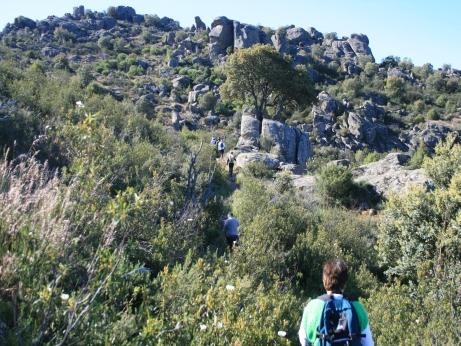  subiendo junto a la roca de la encina 