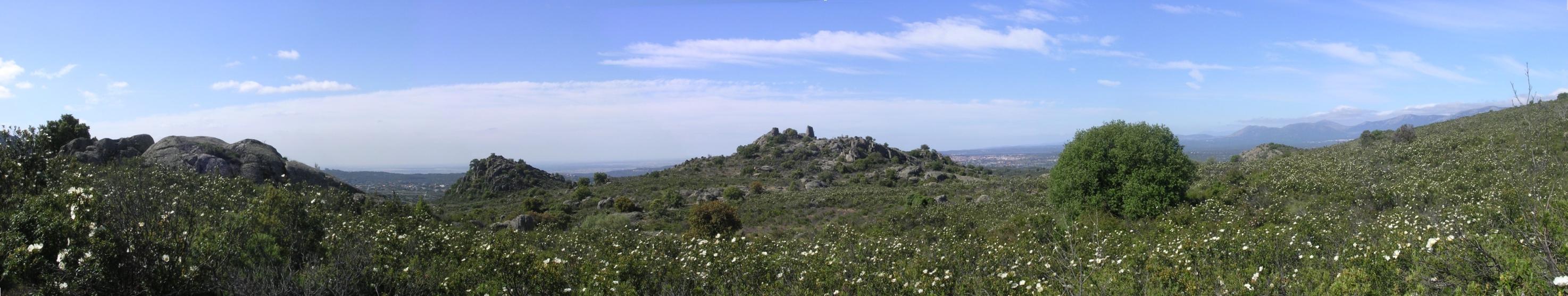  hermosa vista subiendo al mirador de Peñaliendre 