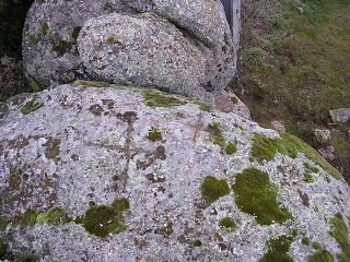cruces en el camino de Hoyo
