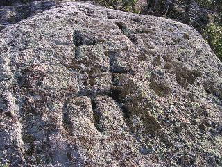 cruces y M en zona del Cuchillar